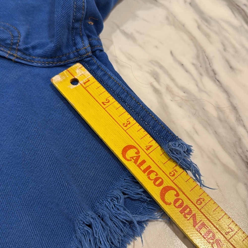 Levi's OVERDYED Blue Jean Shorts for Women Size XS - Picture 7 of 9